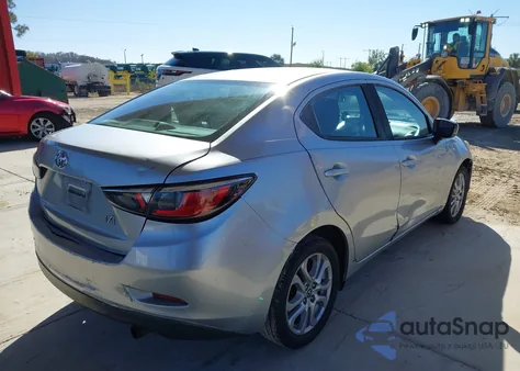 2018 Toyota Yaris Ia z USA, uszkodzony, nr VIN 3MYDLBYV4JY30008